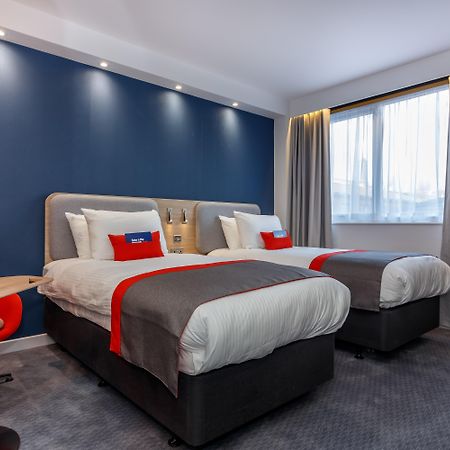 Holiday Inn Express - Wigan By Ihg Eksteriør bilde